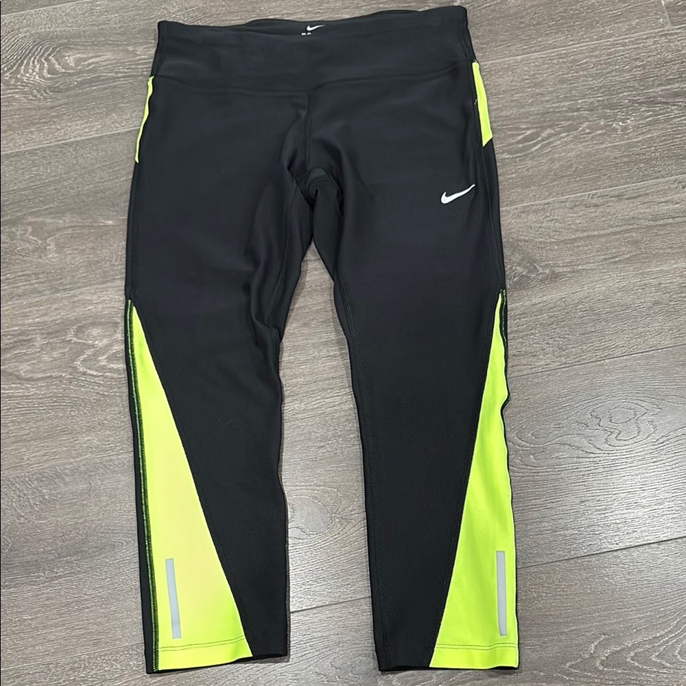 Nike Black and Yellow Leggings with Wide Waistband and Capri Length
